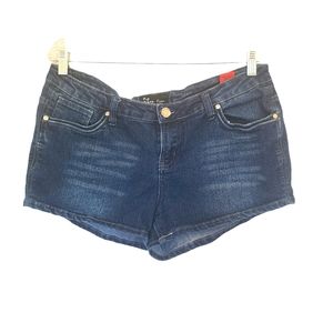 Eight eight dark wash Jean shorts junors size 13